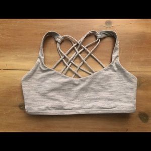 Lululemon Free To Be Wild sz 6 bra